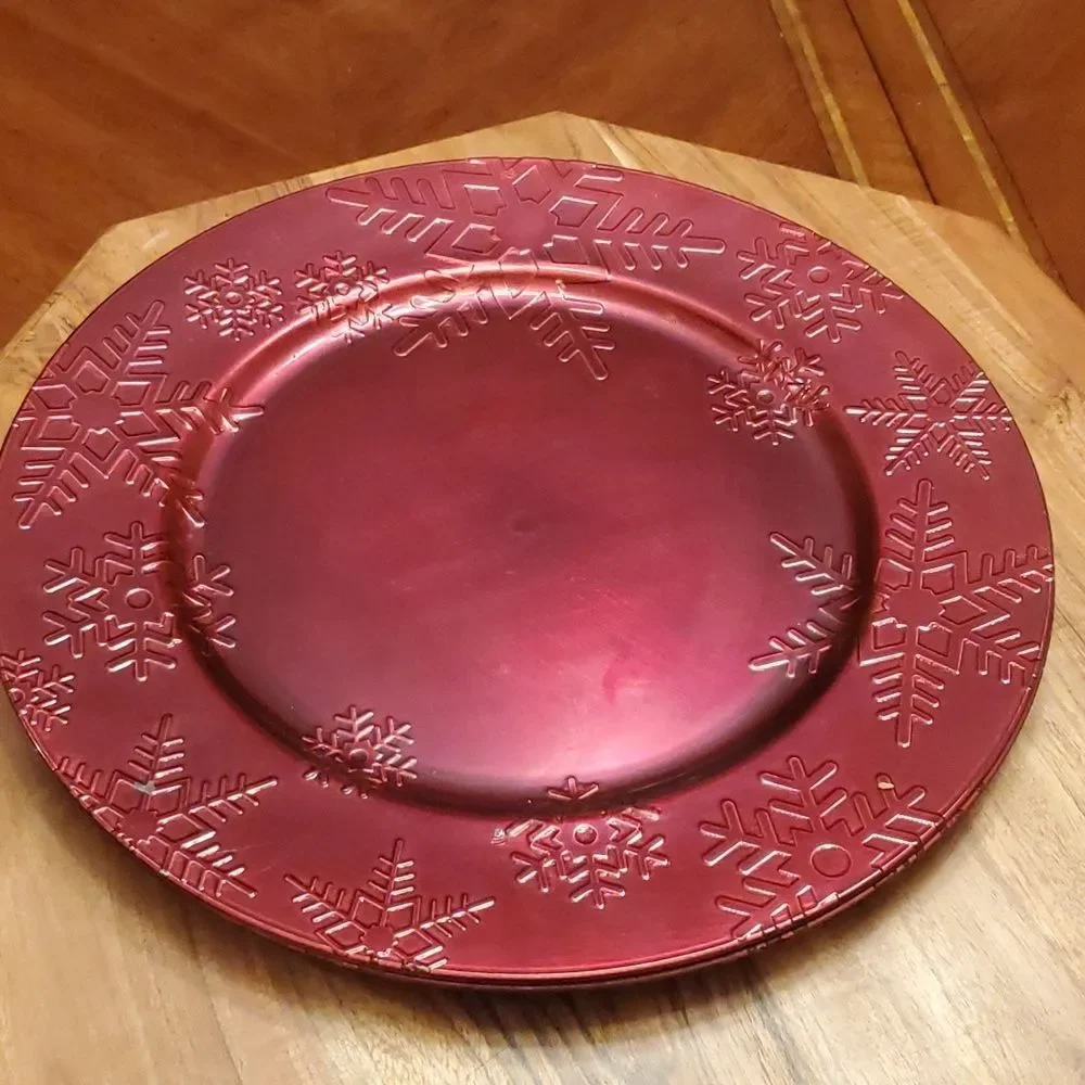2 ASHLAND CHARGER PLATES